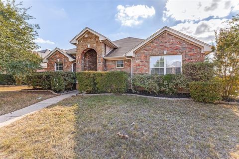 300 Lottie Lane Saginaw TX 76179