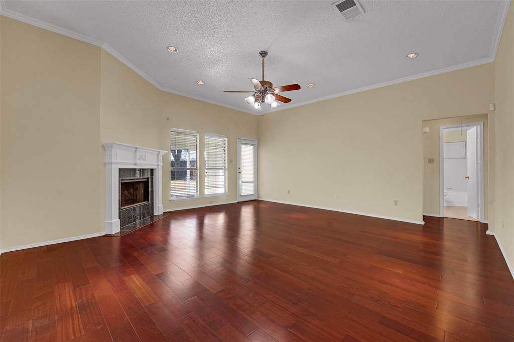 5121 Wood Creek Lane