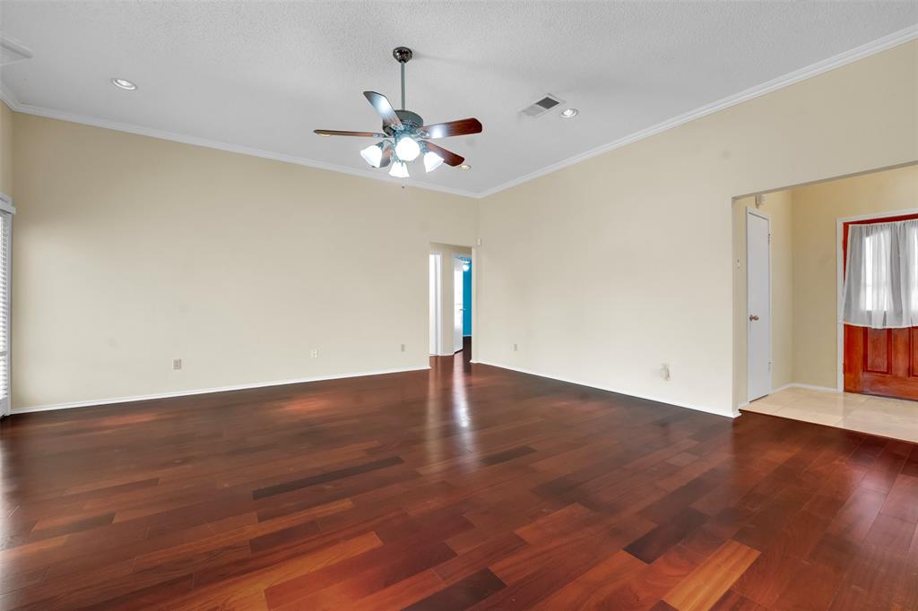 5121 Wood Creek Lane