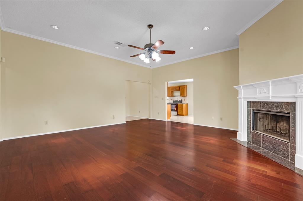 5121 Wood Creek Lane