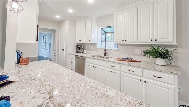 Hideaway - Residential