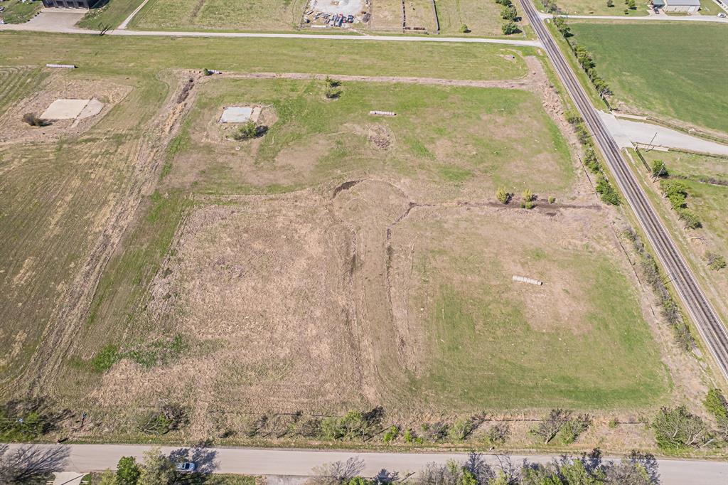 Aerovillage - Commercial Sale