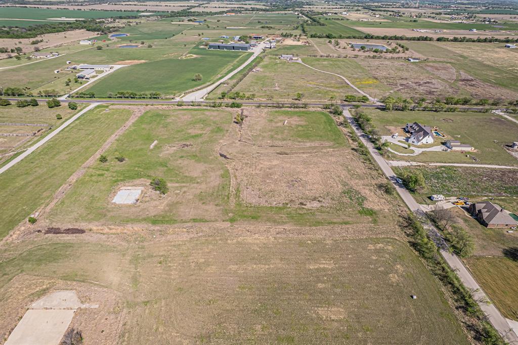 Aerovillage - Commercial Sale