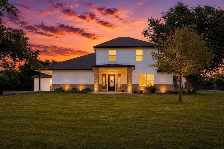 Photo 1 of 38 — 117 Rock Salt Drive, Springtown, TX 76082