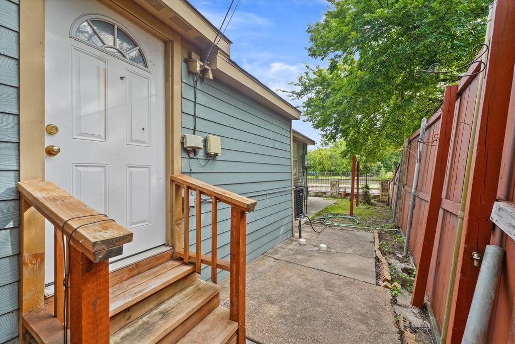 709 S Munger Boulevard