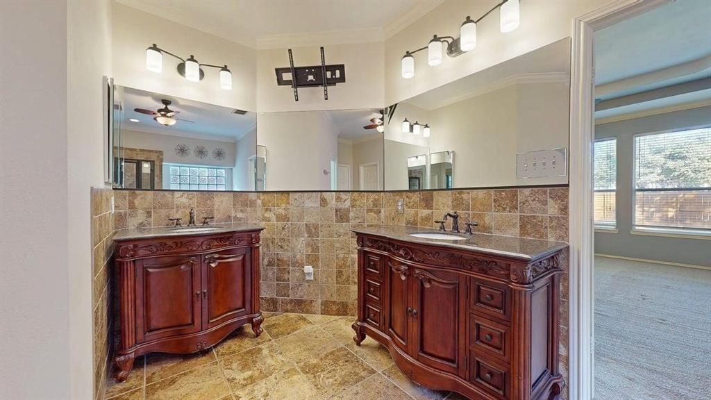 Oaks Of Highland Village - Residential