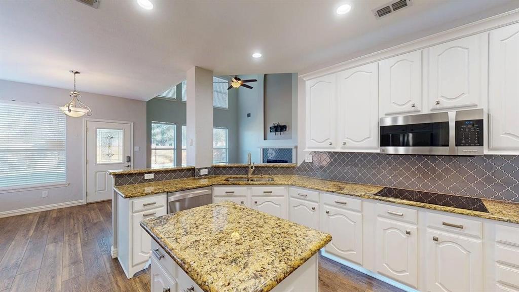 Oaks Of Highland Village - Residential