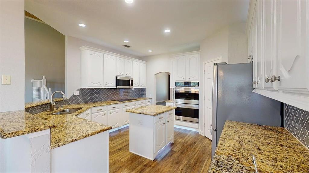 Oaks Of Highland Village - Residential