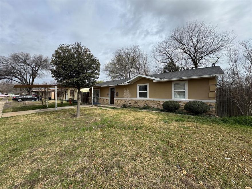 Calling all CASH investors! This property is the diamond in the rough you’ve been searching for. Located in an established Mesquite neighborhood, this home is a blank canvas ready for a full renovation. The bones are here; it just needs your vision and a complete overhaul to shine. If you’re looking for your next flip, this home offers equity potential. Just 15 minutes from Downtown Dallas and minutes from Town East Mall, dining, shopping, HWY635 & I-30, the location is unbeatable for future tenants or buyers.