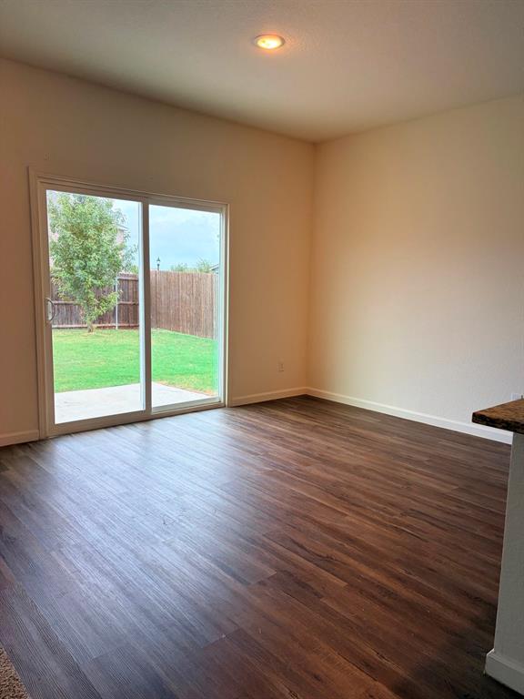 Sweetwater Crossing Ph II - Residential Lease