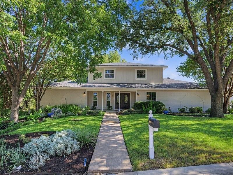 7816 Fairwood Court