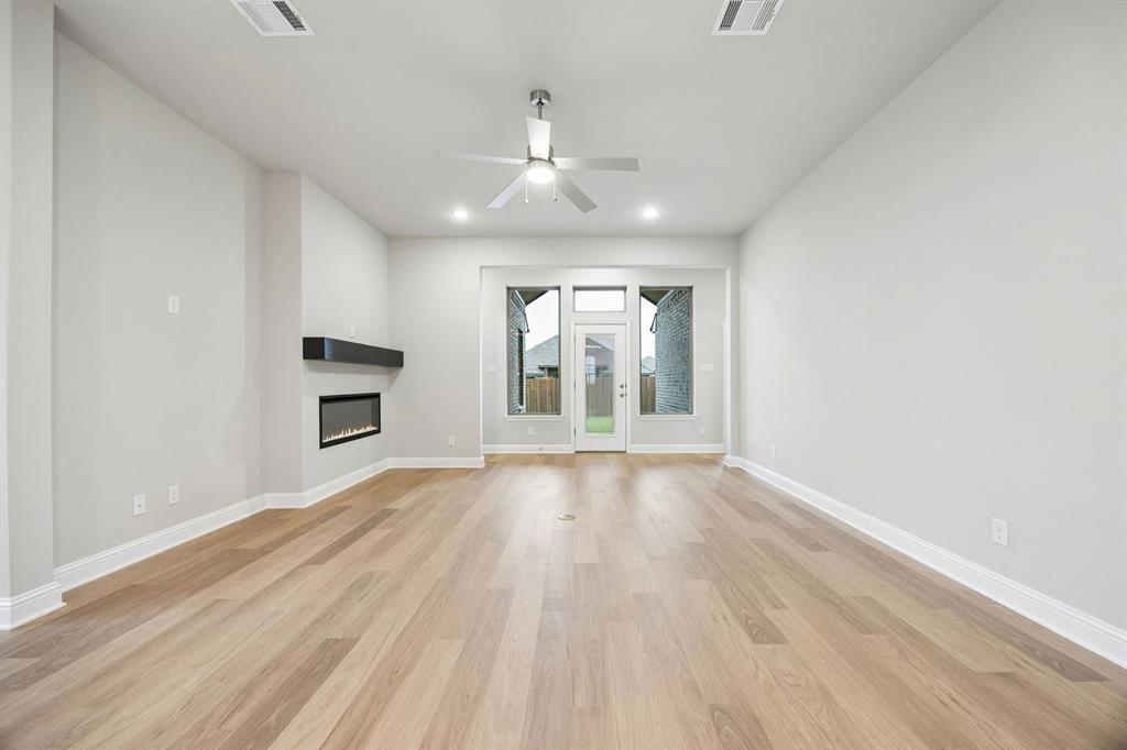 Summer Crest - Residential