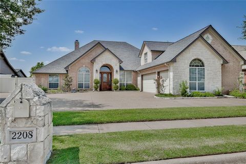 2208 Waters Edge Drive Granbury TX 76048