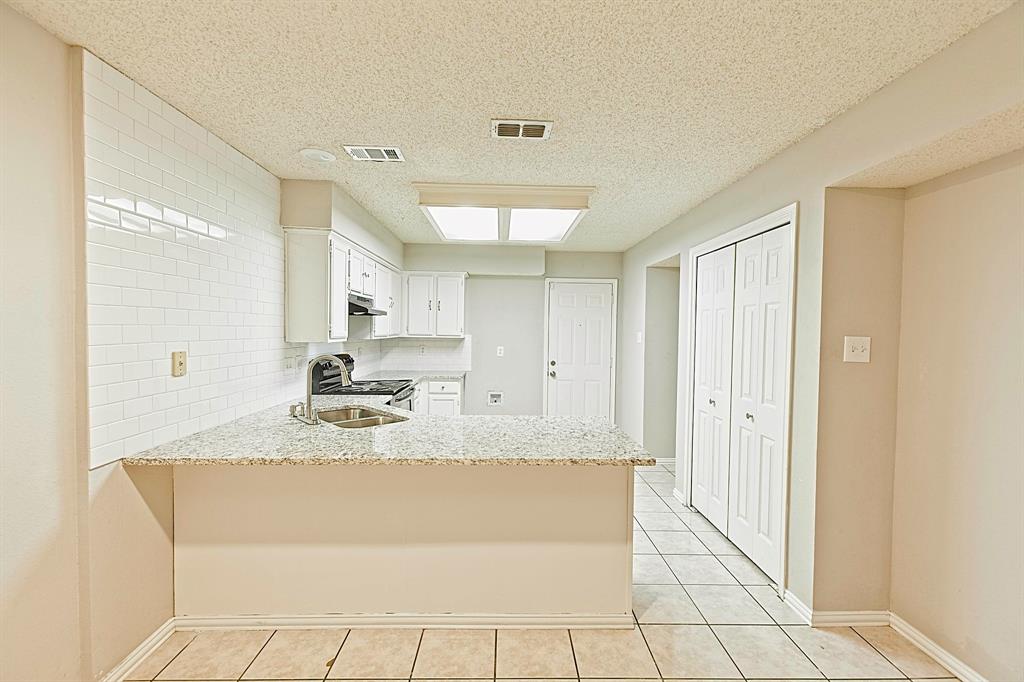 Lewisville, Texas 75067, United States, 3 Bedrooms Bedrooms, ,3 BathroomsBathrooms,Residential,Active,253164