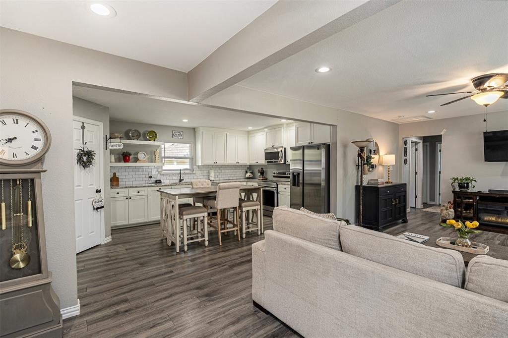 519 MAE Drive