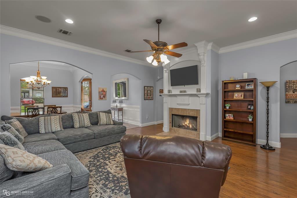 428 Hidden Oaks Circle