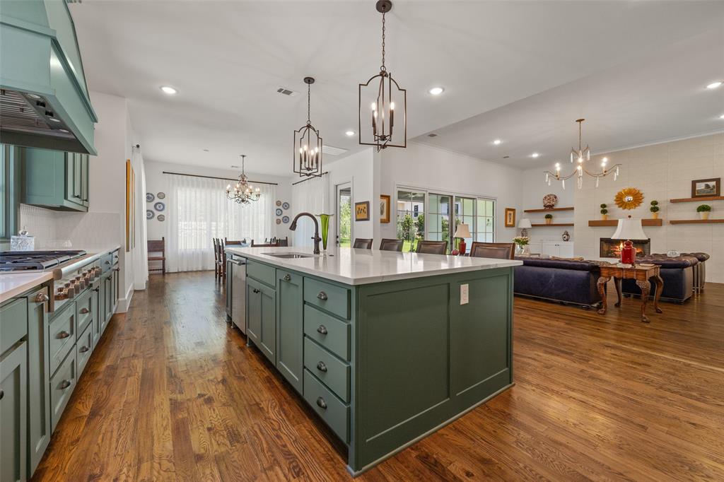 Montrachet - Residential