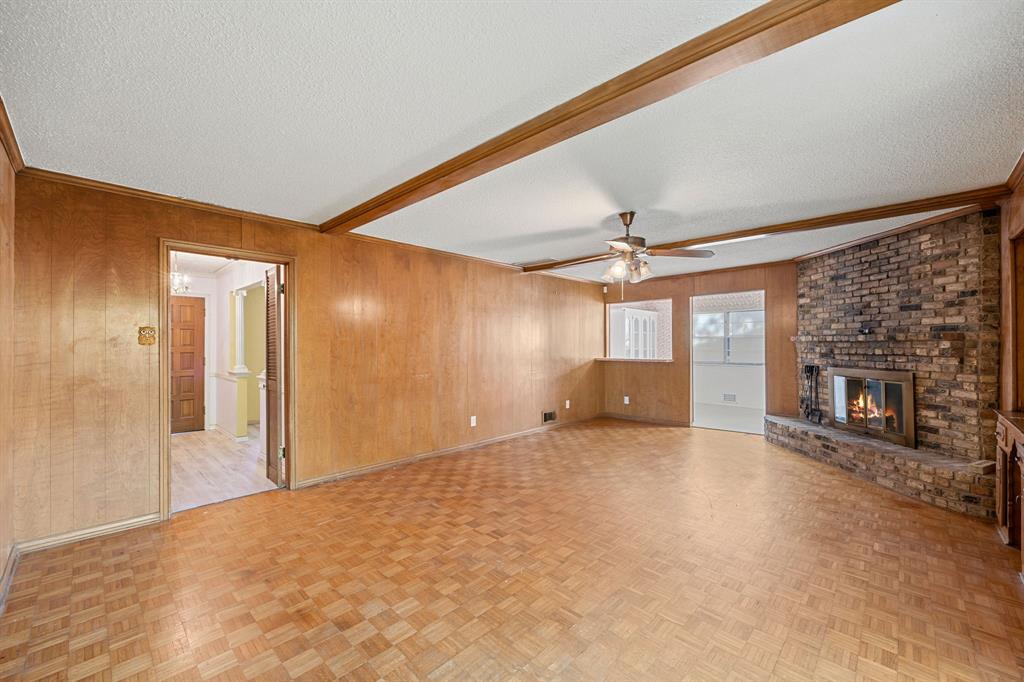 Mockingbird Manor - Residential
