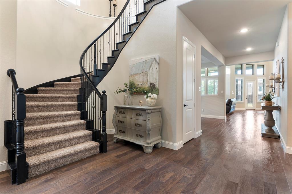 1611 Chisholm Trail