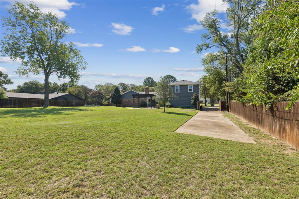 Oak Country Estates - Residential Lease