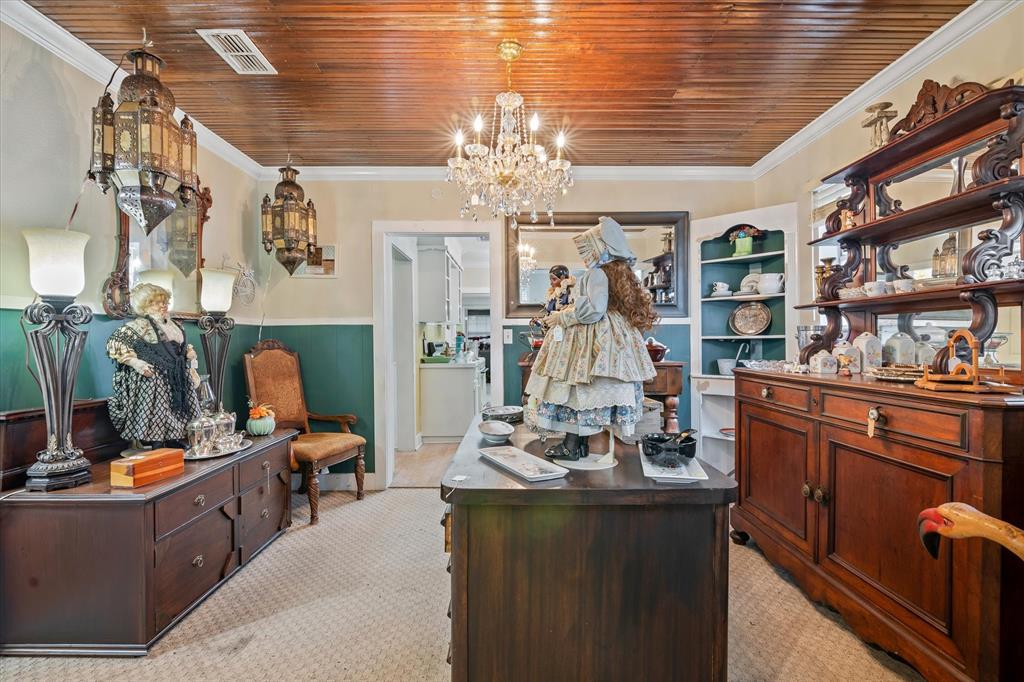 CARTERS - Commercial Sale