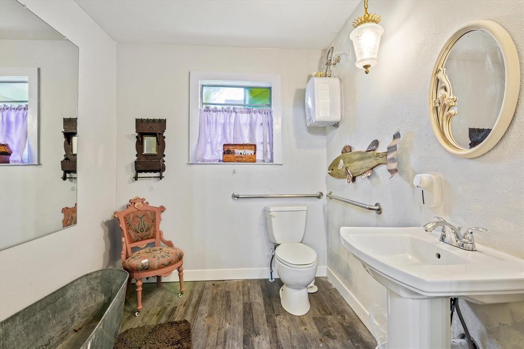 CARTERS - Commercial Sale