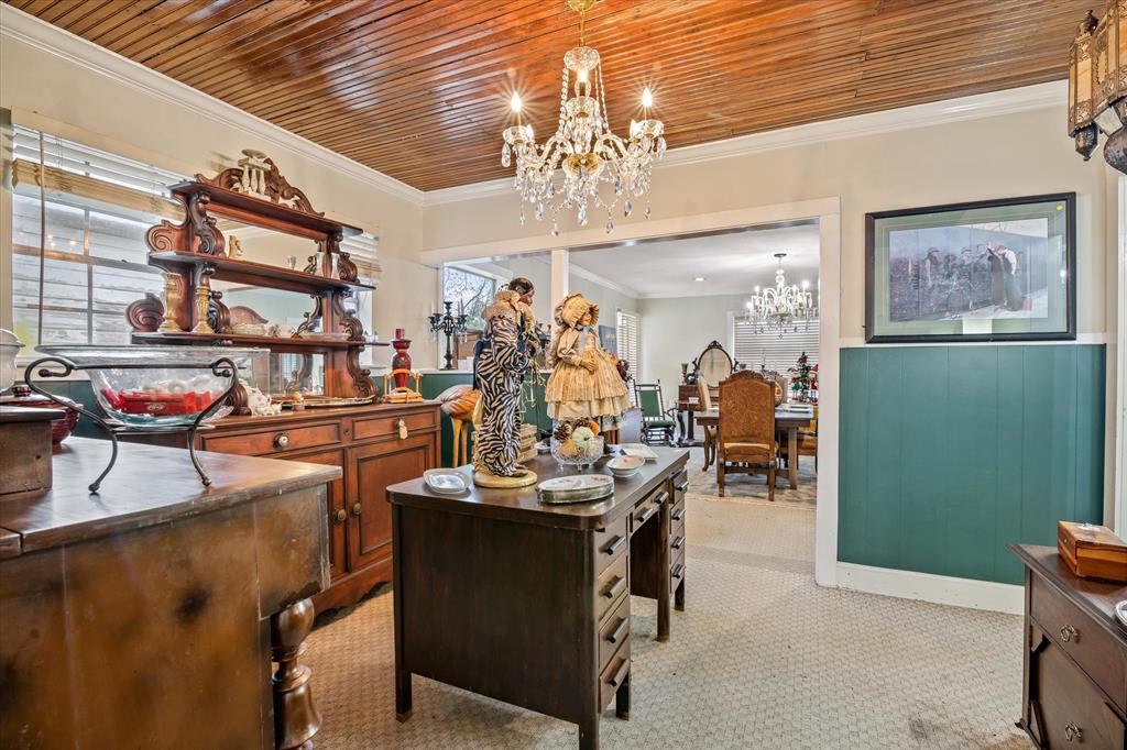 CARTERS - Commercial Sale