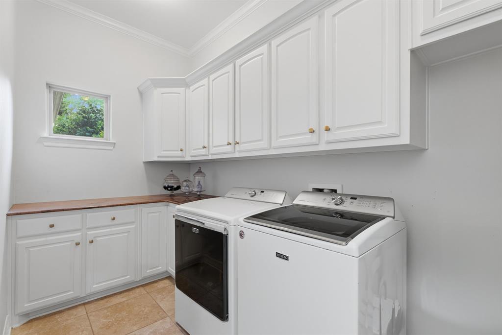STONEGATE - Residential