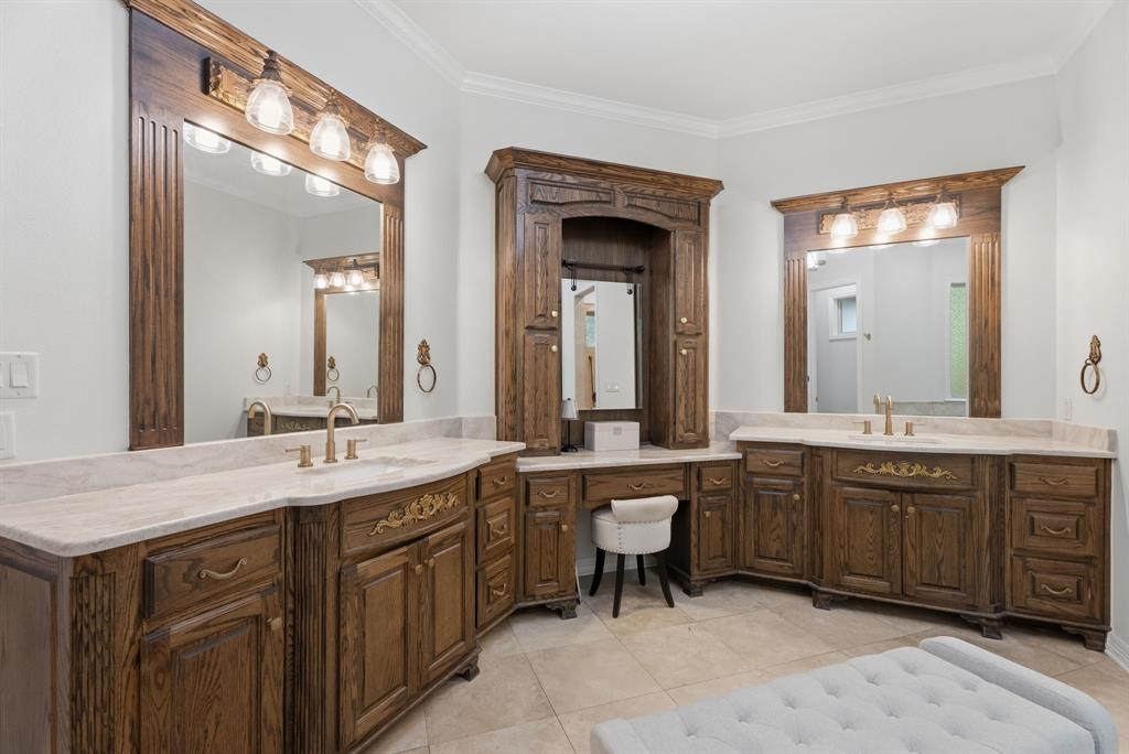 STONEGATE - Residential