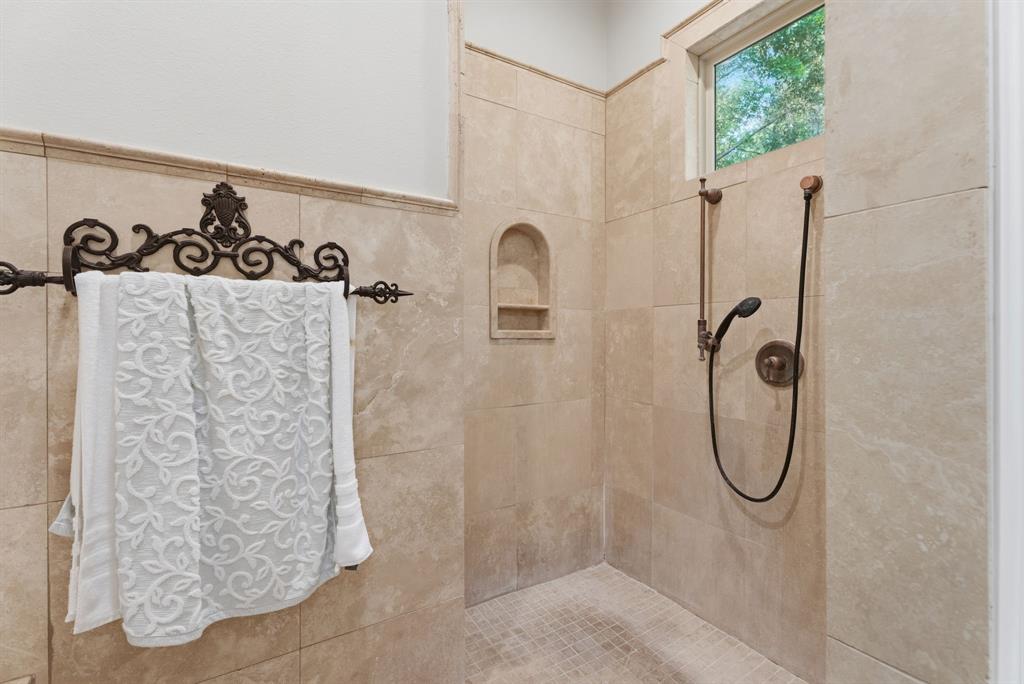 STONEGATE - Residential
