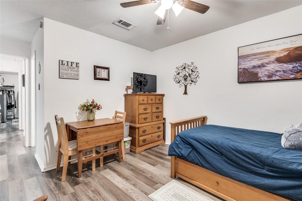 HOWARD, M B ESTATES - Residential