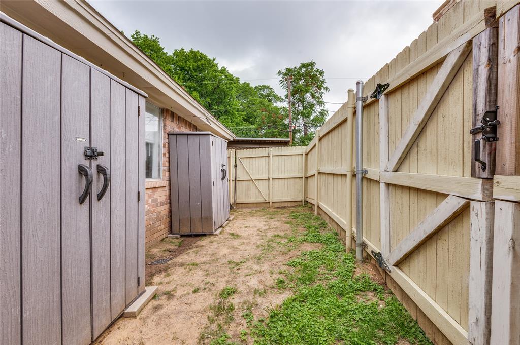 HOWARD, M B ESTATES - Residential