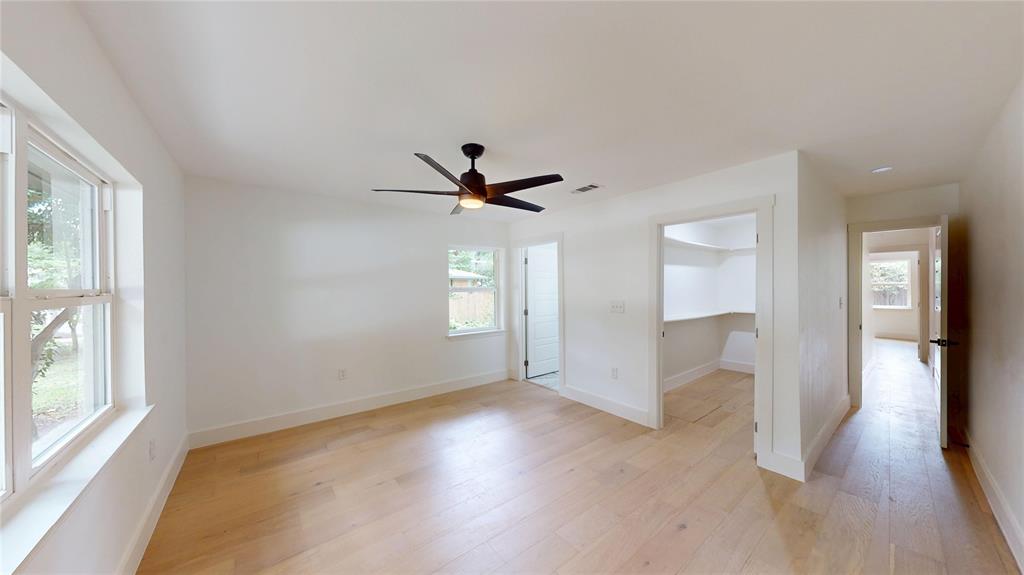 University Manor - Residential