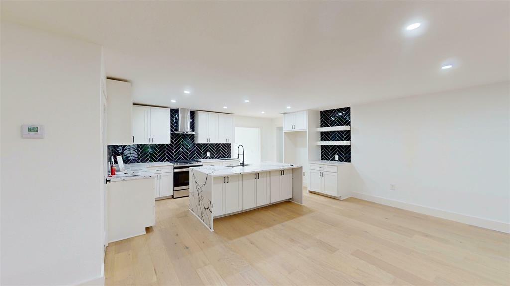 University Manor - Residential