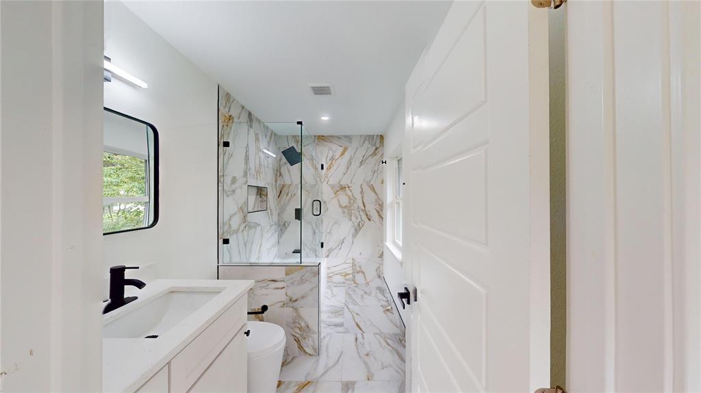 University Manor - Residential