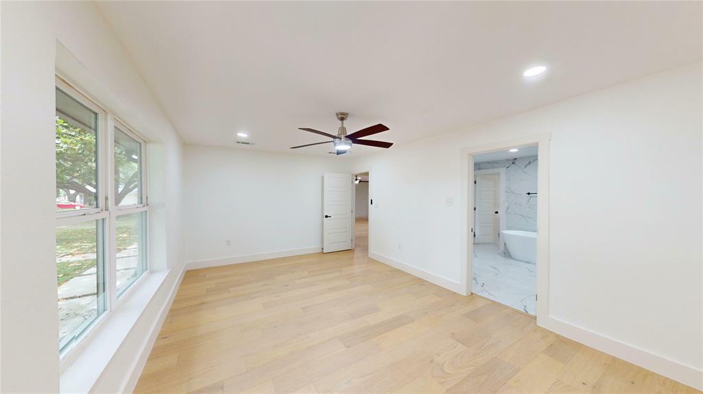 University Manor - Residential