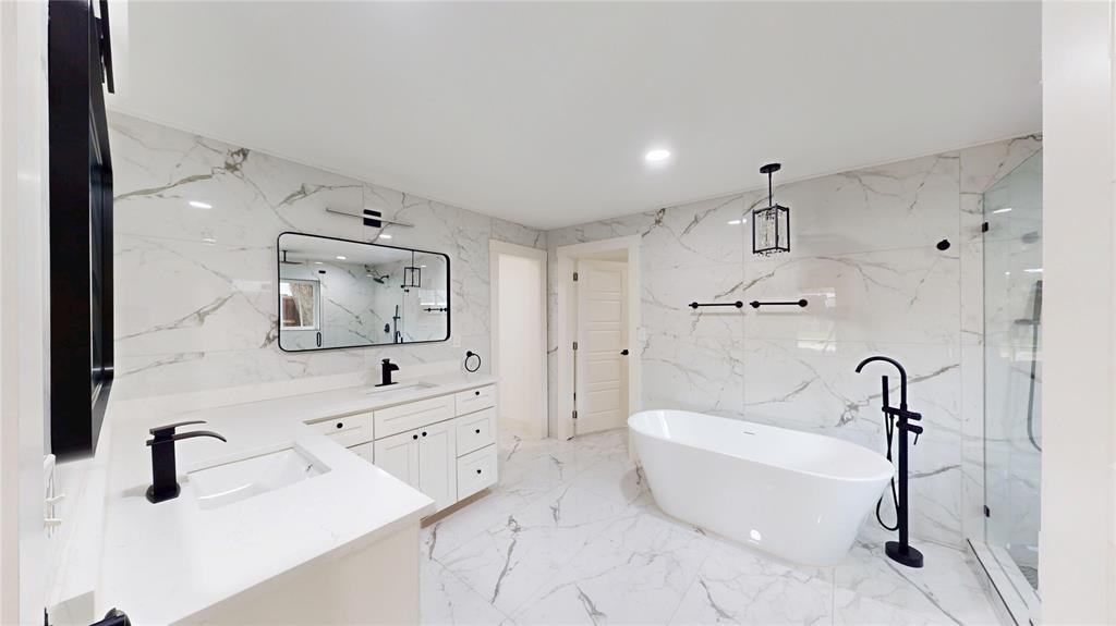 University Manor - Residential