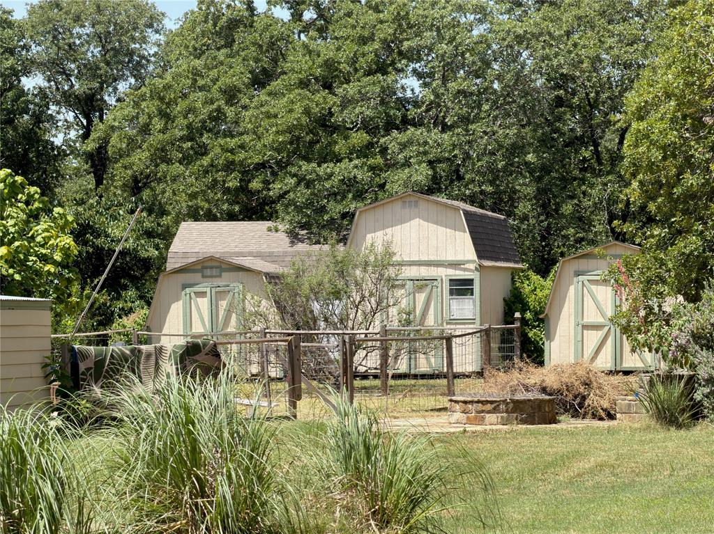 3903 Brushy Road
