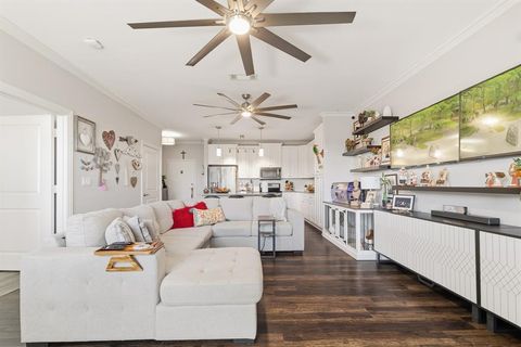 2500 King Arthur Boulevard 306 Lewisville TX 75056