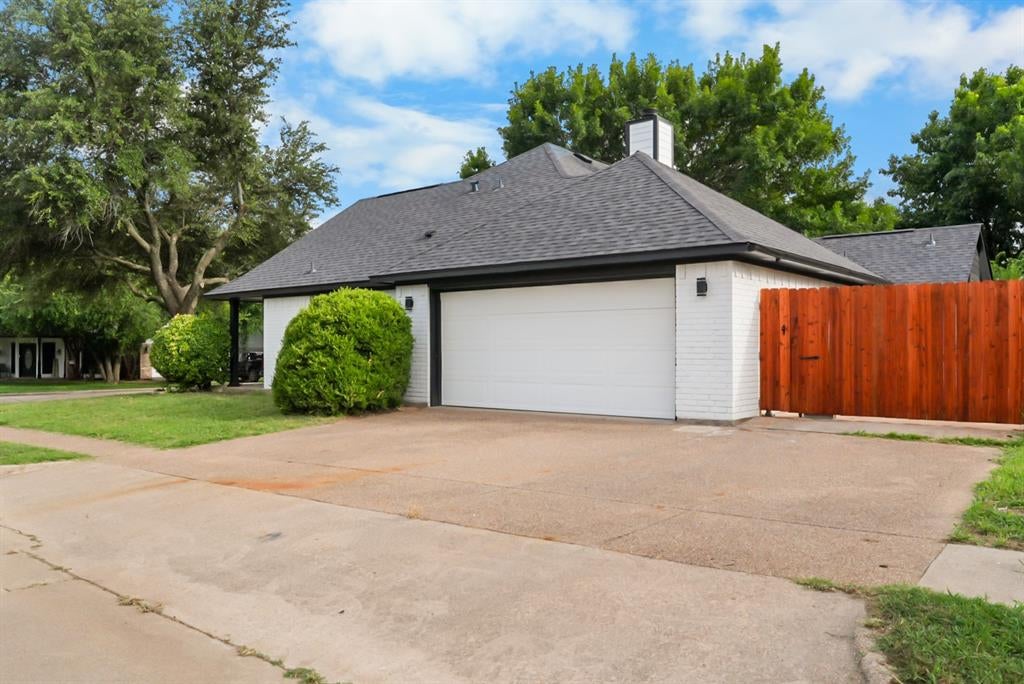 923 Short Line Boulevard