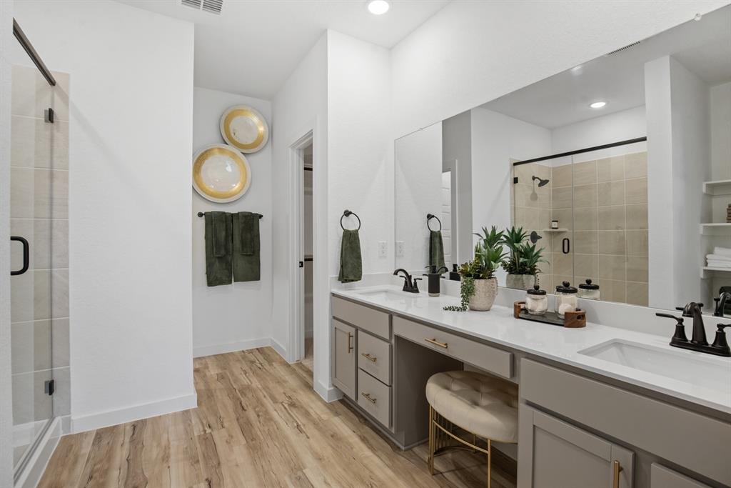 Sheppard's Place - Residential