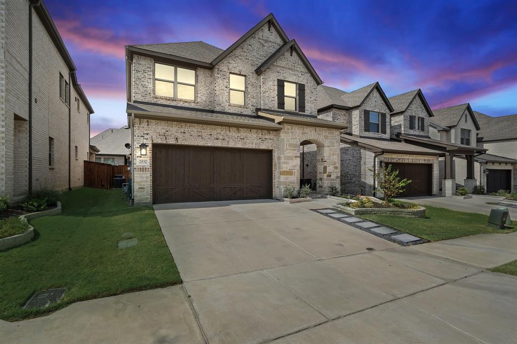 2532 Four Roses Drive