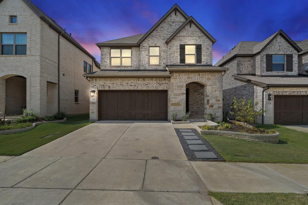 2532 Four Roses Drive
