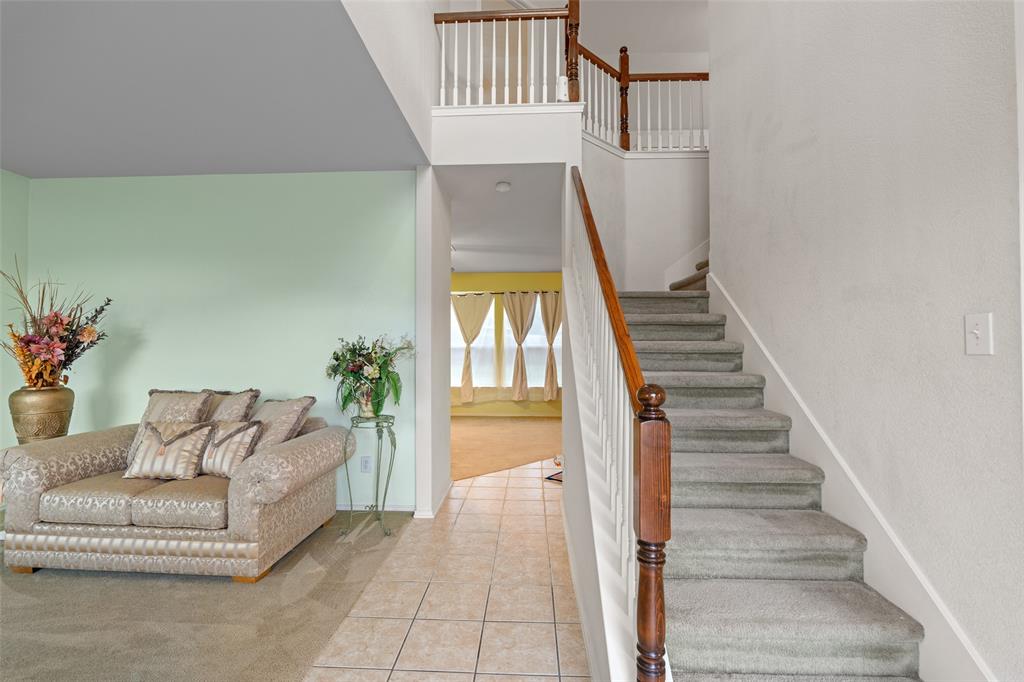 7005 Meadow Bend Drive