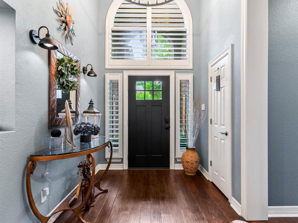 5504 Greenview Court