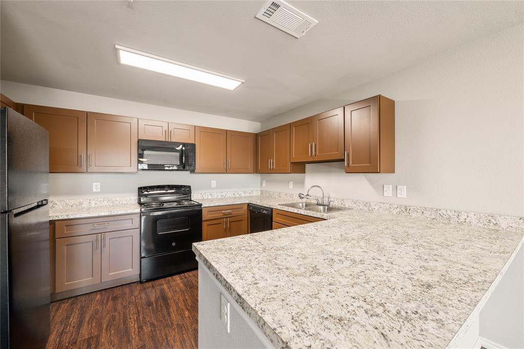 6108 Abrams Road 216