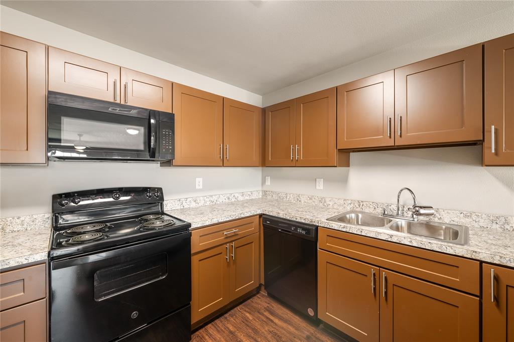 6108 Abrams Road 216