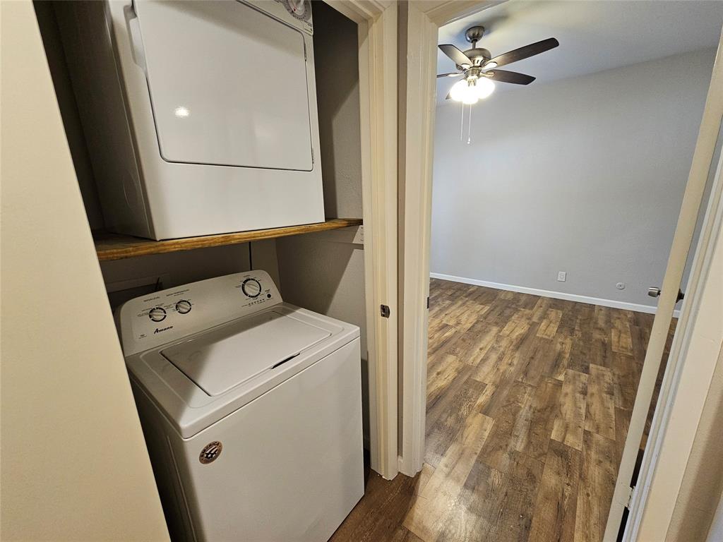 Woods On Park Lane Condos - Residential Lease