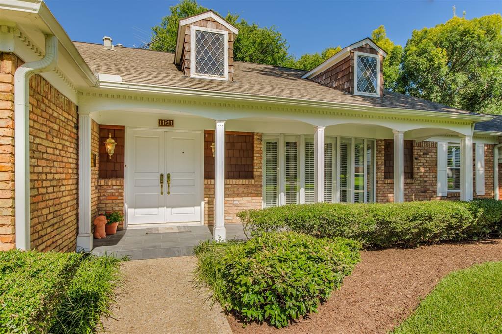 11211 Wonderland Trail