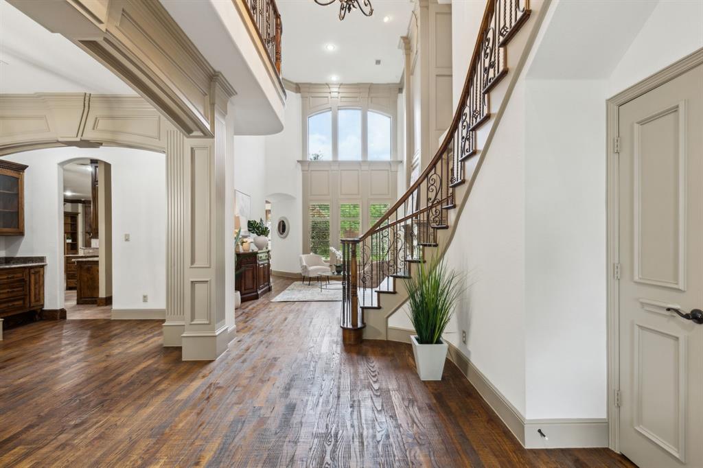 6104 Equestrian Court